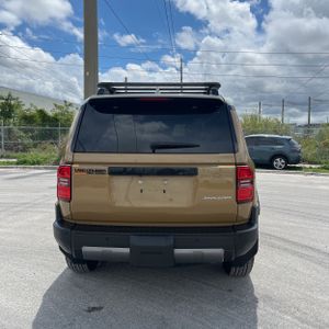 TOYOTA LAND CRUISER - 7