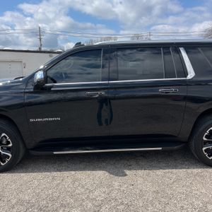 CHEVROLET SUBURBAN PREMIER - 4