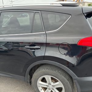 2013 Toyota RAV4 XLE photo 6