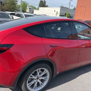 TESLA MODEL Y LONG RANGE - 9