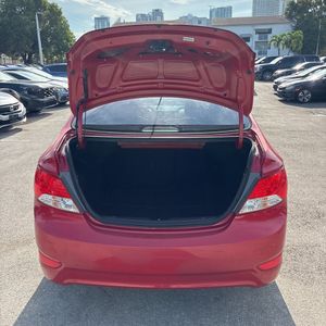 2013 Hyundai ACCENT GLS — миниатюра 41