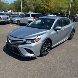 TOYOTA CAMRY - 1