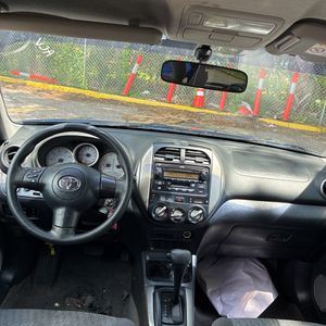 2005 Toyota RAV4 BASE — миниатюра 36