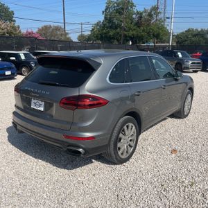 صورة 8 لـ 2016 Porsche CAYENNE BASE