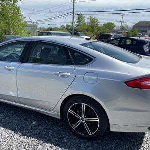 FORD FUSION SE - 6