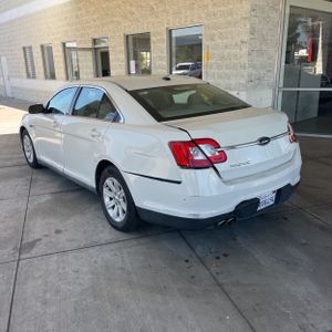 FORD TAURUS SE - 5