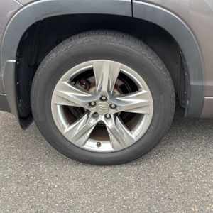 2014 Toyota HIGHLANDER LIMITED 缩略图 19