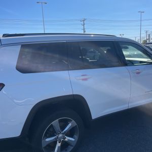 JEEP GRAND CHEROKEE L LIMITED - 8