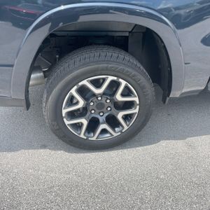 2026 RAM 1500 LARAMIE CREW CAB 4X4 5'7" BOX — миниатюра 19