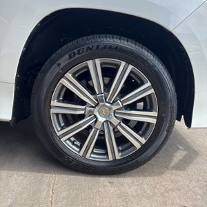 صورة مصغرة 20 لـ 2017 Lexus LX 570 BASE