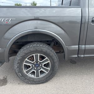 FORD F-150 XLT - 9