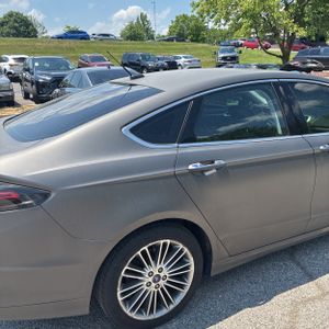 FORD FUSION SE - 9