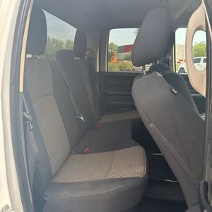 صورة 35 لـ 2012 RAM 1500 EXPRESS