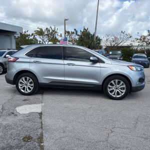 FORD EDGE TITANIUM - 10