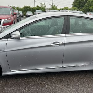 HYUNDAI SONATA HYBRID BASE - 4