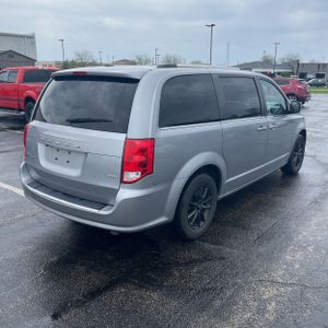 DODGE GRAND CARAVAN SXT - 8