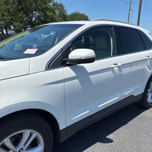 FORD EDGE SEL - 2