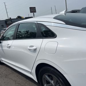 2023 KIA K5 LXS photo 6