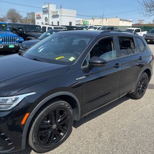 VOLKSWAGEN TIGUAN SE R-LINE BLACK 4MOTION - 2