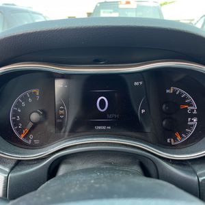 2017 JEEP GRAND CHEROKEE LAREDO thumbnail 39