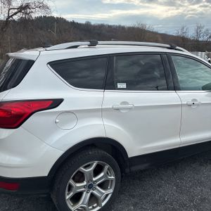 FORD ESCAPE TITANIUM - 9