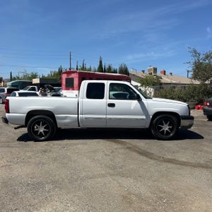 صورة 10 لـ 2005 Chevrolet SILVERADO 1500 LS