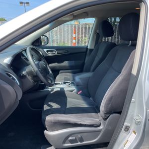 2015 Nissan PATHFINDER SV — миниатюра 25