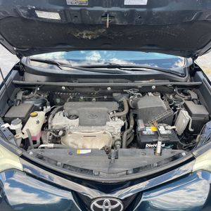 2017 Toyota RAV4 LE — миниатюра 43