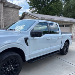 2025 FORD F-150 XLT photo 2