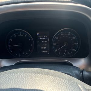 صورة 39 لـ 2018 Toyota RAV4 LE