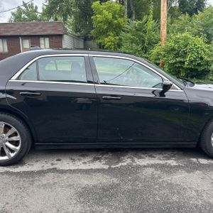 2017 Chrysler 300 LIMITED 缩略图 11
