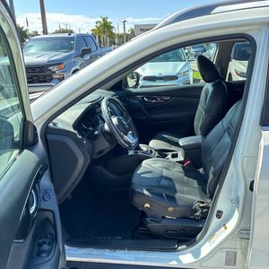 2018 Nissan ROGUE SL 照片 30