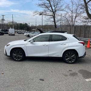 LEXUS UX 250H F SPORT - 3