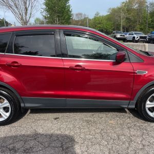 FORD ESCAPE SE - 9