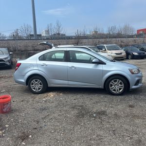 CHEVROLET SONIC LS AUTO - 10