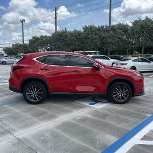 صورة 10 لـ 2024 Lexus NX 250 BASE