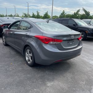 2011 Hyundai ELANTRA GLS 照片 5