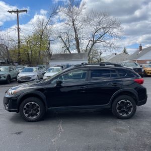 SUBARU CROSSTREK PREMIUM - 3