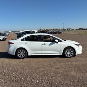 2022 Toyota COROLLA LE 照片 10