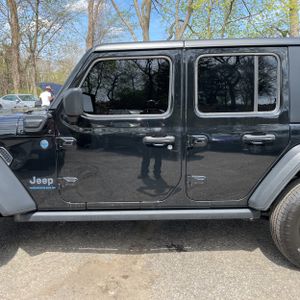 JEEP WRANGLER WILLYS 4XE - 4