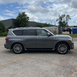 2017 Infiniti QX80 — фото 10