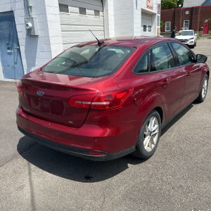 FORD FOCUS SE - 8