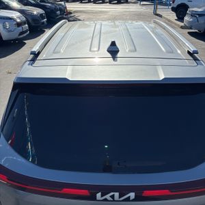 2025 KIA SELTOS EX — миниатюра 16
