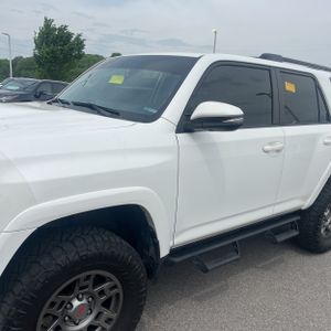 TOYOTA 4RUNNER - 2