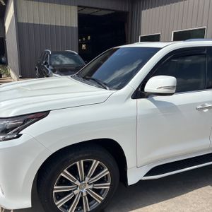 2017 Lexus LX 570 BASE 照片 2