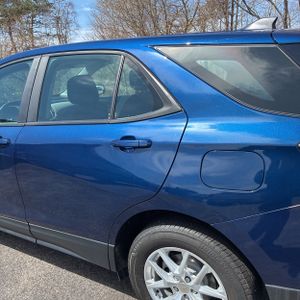 CHEVROLET EQUINOX LS - 4