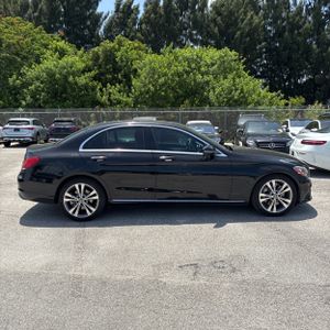 2019 Mercedes-BENZ C-CLASS photo 10