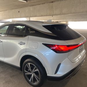 صورة 6 لـ 2024 Lexus RX 350 PREMIUM
