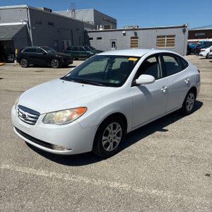 HYUNDAI ELANTRA GLS - 1