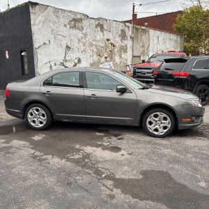 FORD FUSION SE - 10